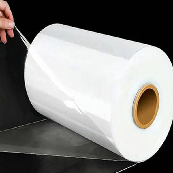Ábhar POF Saincheaptha Centerfold Polyolefin Laghdaigh Fim Rollaí Pacáistiú Plaisteacha Do Deochanna